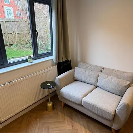 Apartmán Luxury Apartment- Sleeps 2 -patio- Parking *