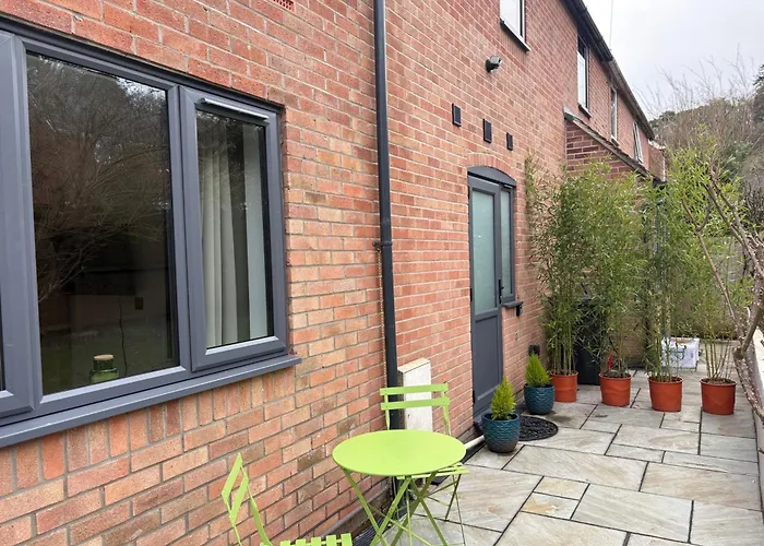 Lägenhet Luxury Apartment- Sleeps 2 -patio- Parking